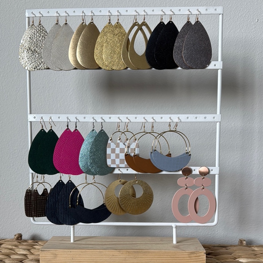 Nickel and suede lot